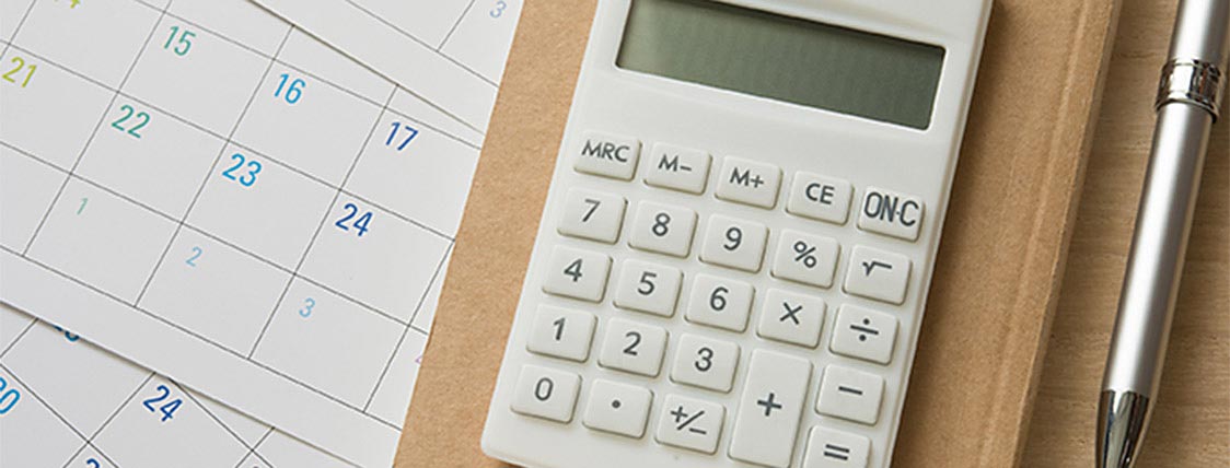 Calculator used to determine how much the CFA Program will cost