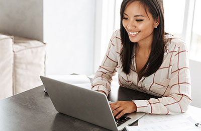 CFA candidate watching free Kaplan Schweser webinar